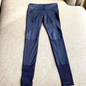 Under Armour Women’s Moto Leggings Size Small